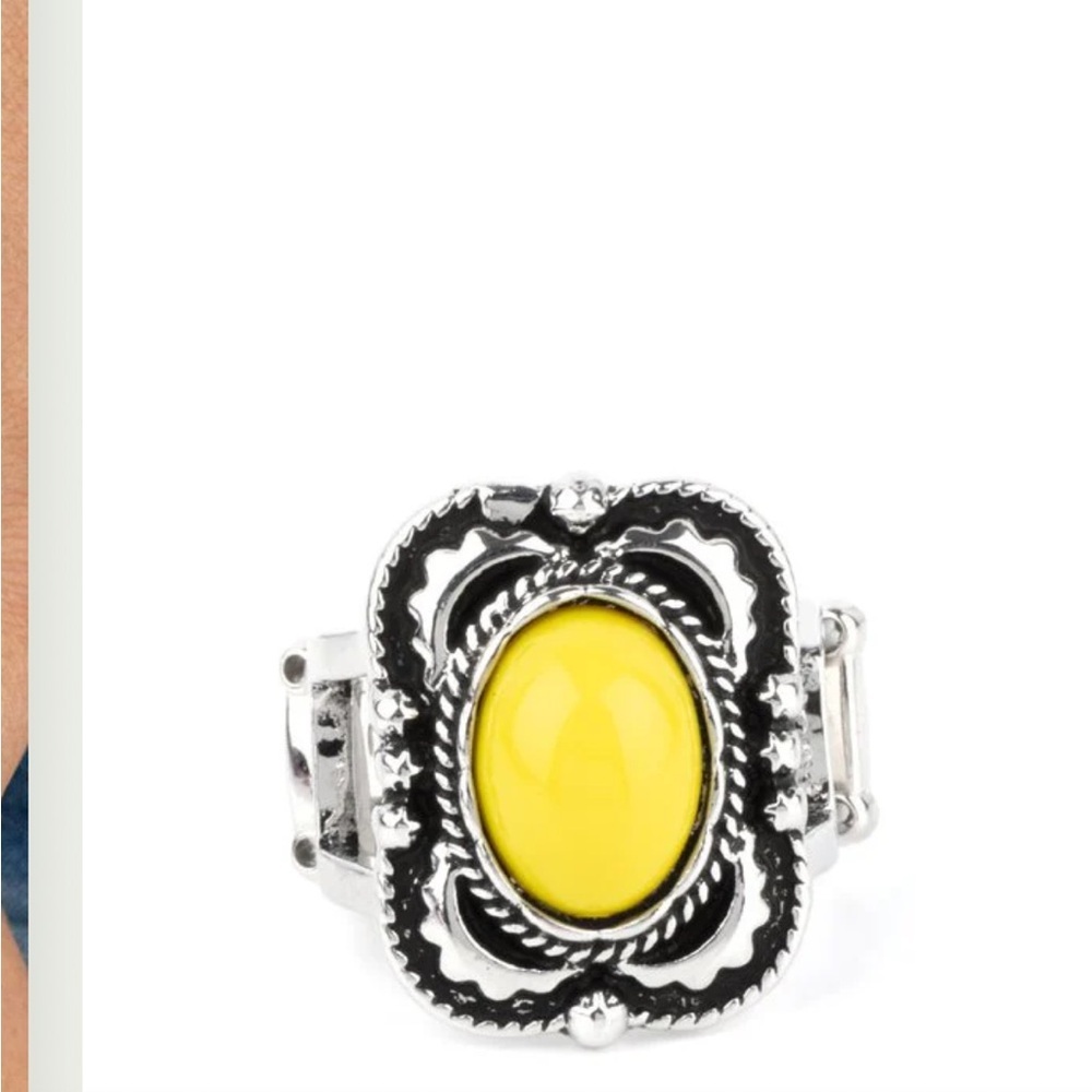 Paparazzi "Safari Sightseer -Vivaciously Vibrant - yellow Stretch Ring O/S